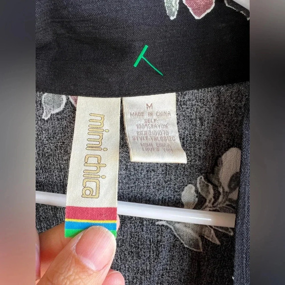 Mimi Chica Floral Kimono / Swim Coverup - Size M - Picture 2 of 4